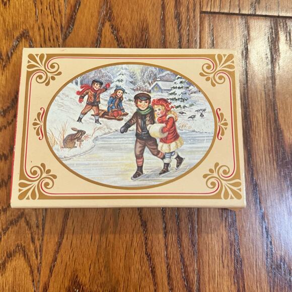 VTG Christmas Soap Set Avon Winter Frolics Scenes Victorian 1970s - Picture 4 of 11